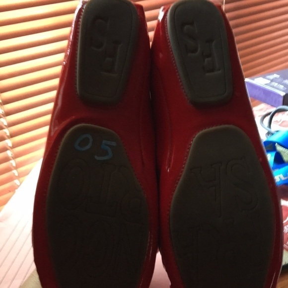 Franco Sarto Red Leather Upper Loafers Size 5 1/2 - Picture 7 of 8